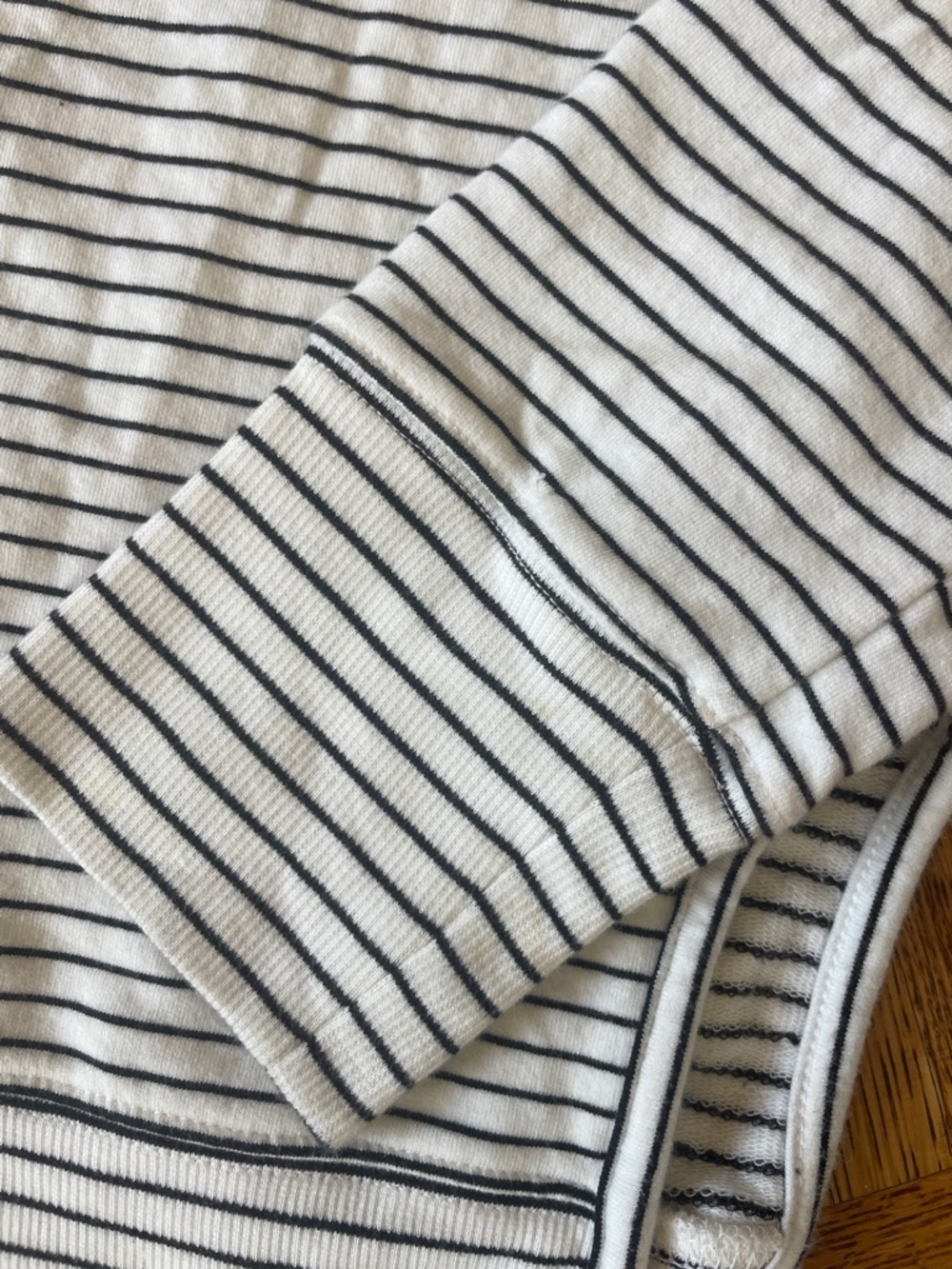 DAILY RITUAL Striped Long-Sleeve Crewneck Pullover - White/Black Medium - Picture 6 of 8